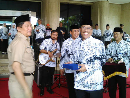 Pencarian PGRI Kupang - Persatuan Guru Republik Indonesia Cabang Kupang